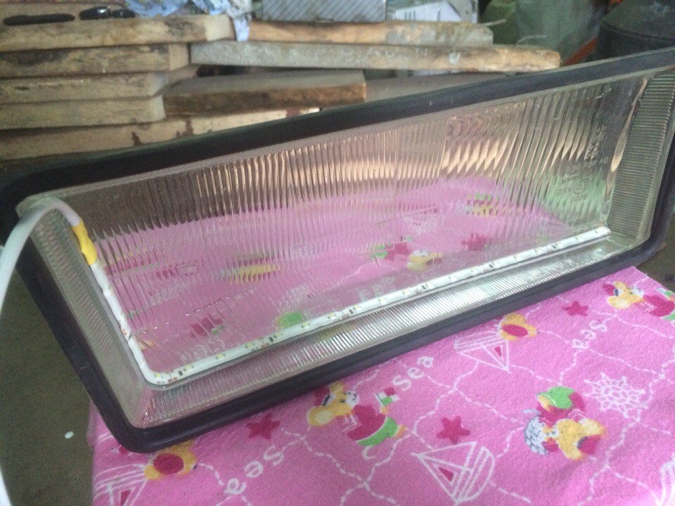 Диодная лента в передних фарах и не большое изменение облика. — Lada ...