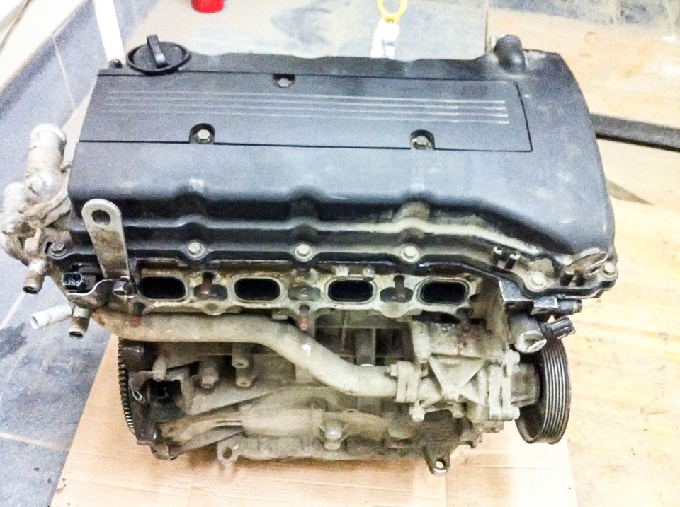 Двигатель мицубиси аутлендер хл. 2.4 Двигатель 4b12. 4b12 Mitsubishi двигатель. 4 B12 двигатель Митсубиси. 4b12 мотор Outlander.