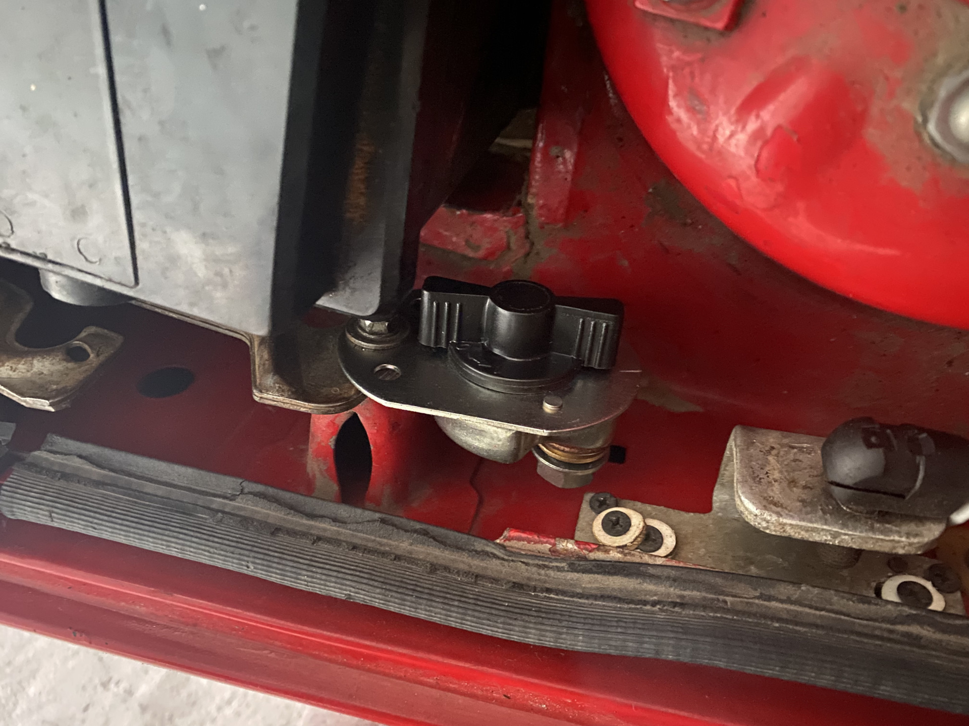 Установка выключателя массы BMW e30 — BMW 3 series (E30), 1,8 л, 1987 ...