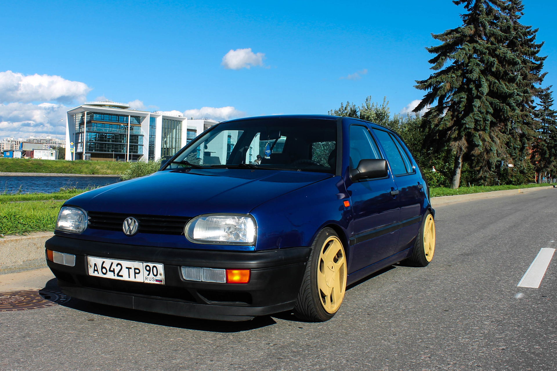 Volkswagen 1993. Golf 3 1993. Фольксваген гольф 1993. Фольксваген гольф 1993 года. Фольксваген гольф 1993 обвес.