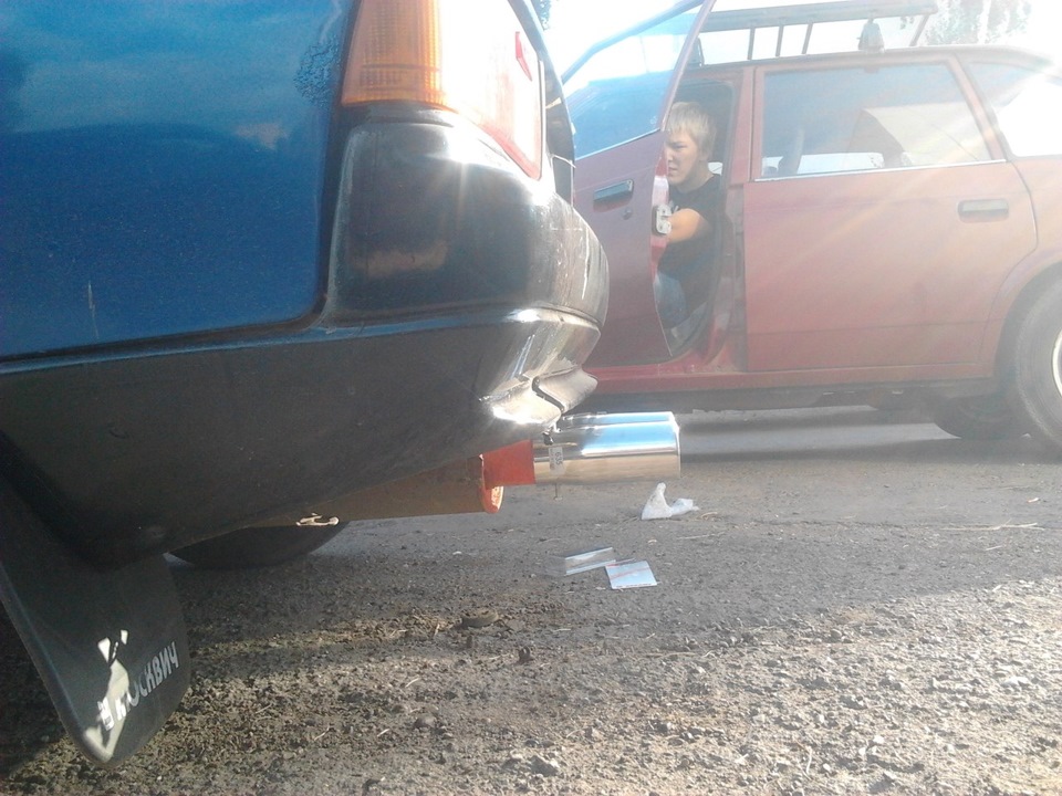 Другая резина, другой окрас, покрас букоФ на резине ) — Москвич 2141, 1 ...