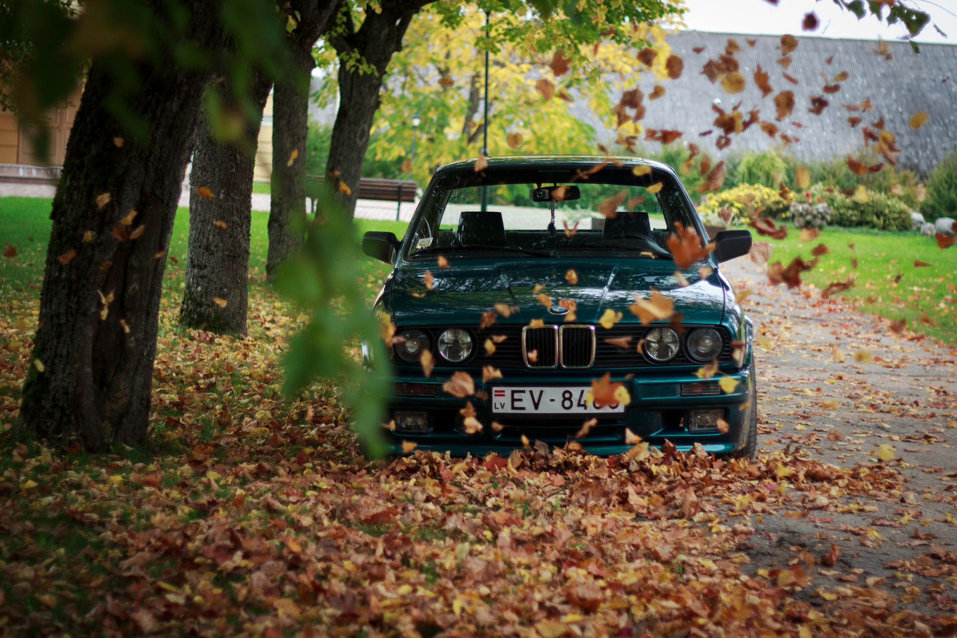 BMW e30 осень