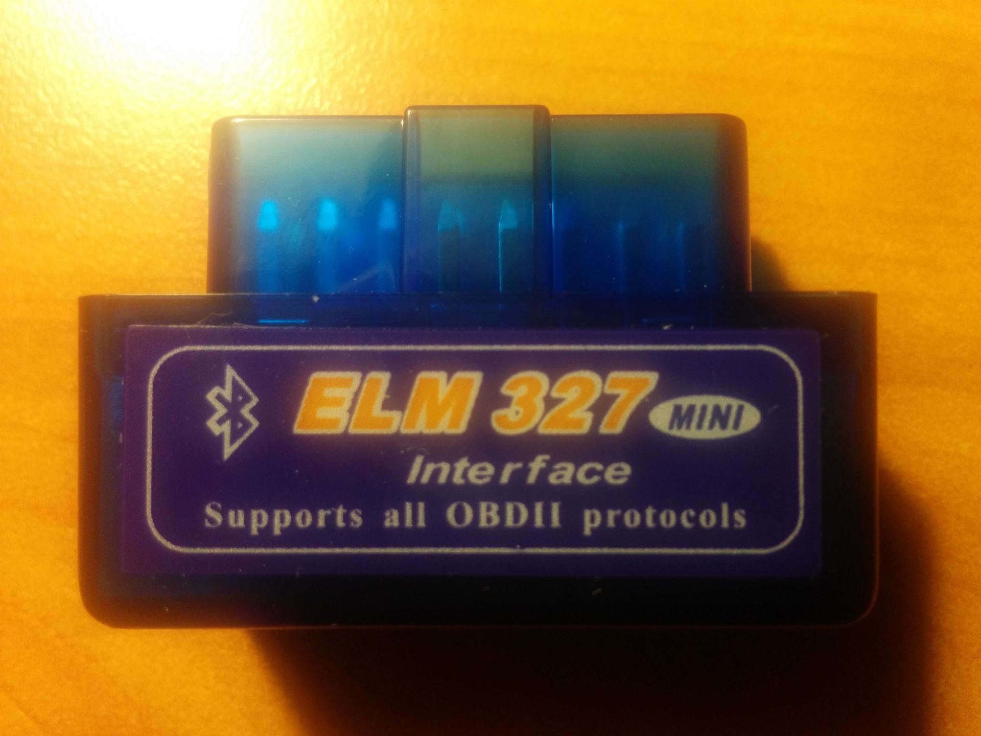 Elm327 бело оранжевый. Elm327 Bluetooth белый. Распиновка elm327 Bluetooth Mini. Elm327 obd2 в упаковке.