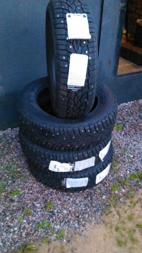 Gislaved Nord Frost 100 195/65 R15 — Ford Focus Sedan II, 1,6 л, 2011 ...