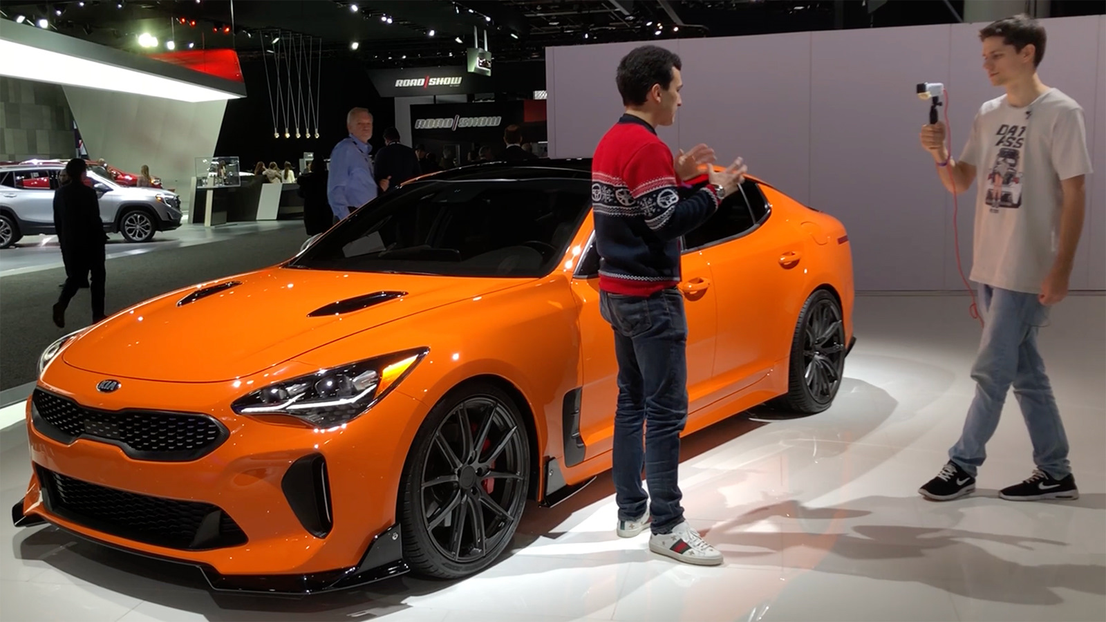 Кия как Порше и за два миллиона?! Обзор KIA STINGER GT, 380 сил! Детройт,  США. — «Новые модели и концепты» на DRIVE2