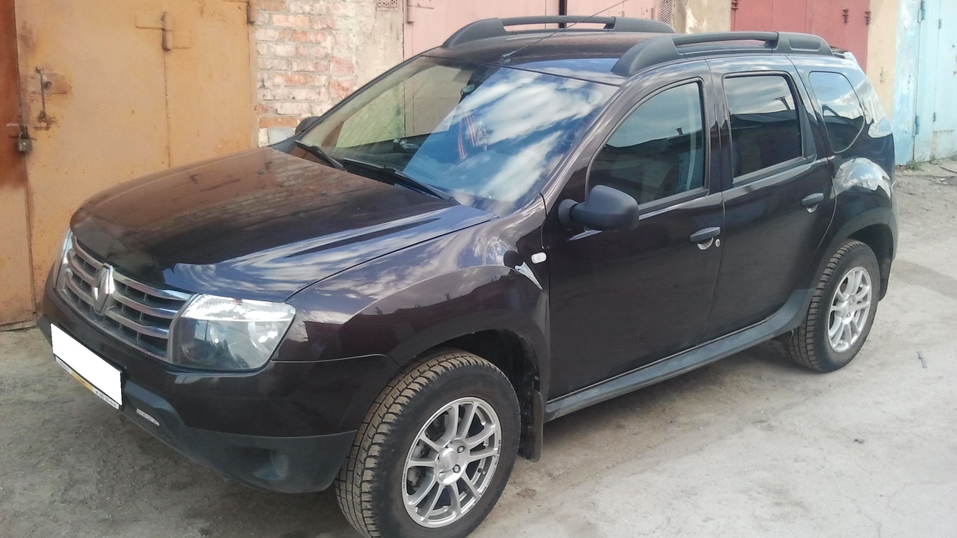 Renault Duster (1G) 2.0 бензиновый 2014 | 4*4 Темный каштан на DRIVE2