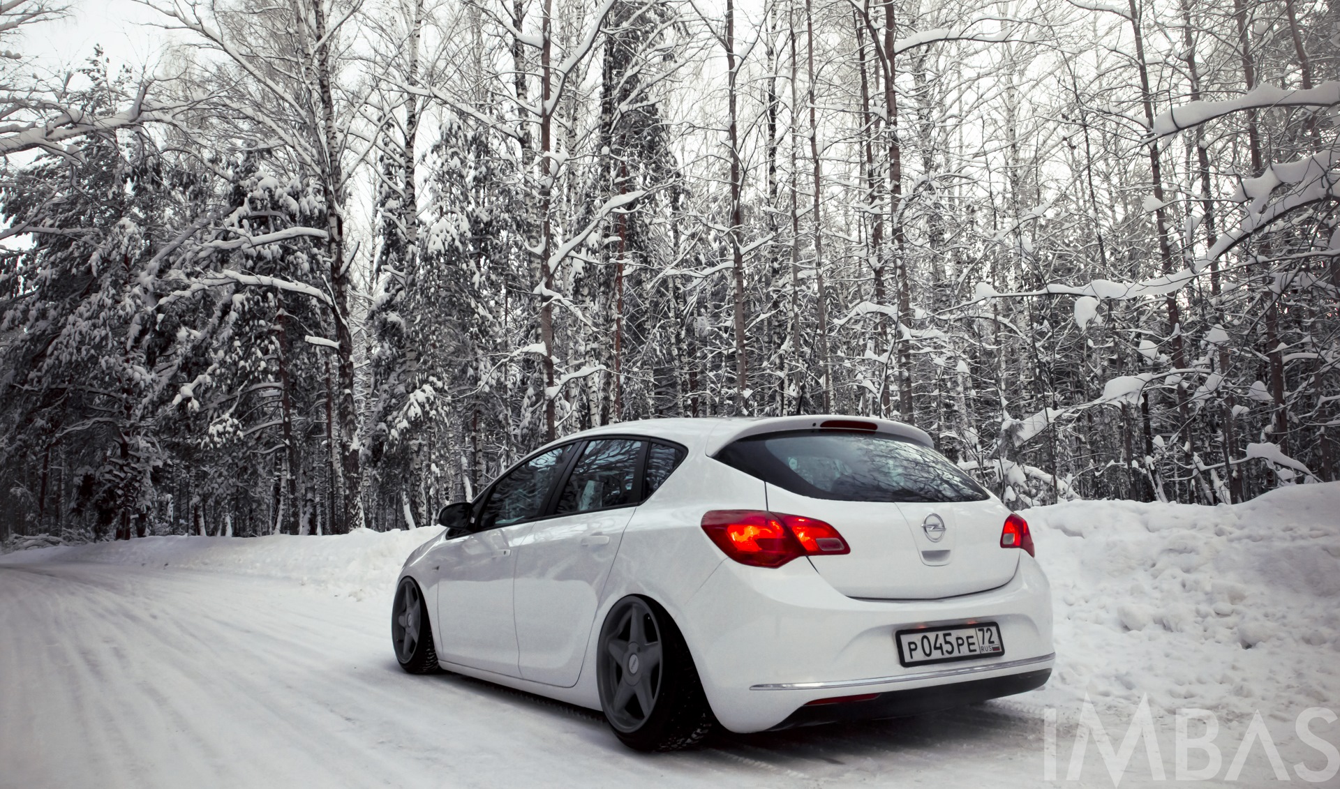 Зимняя astra. Astra h stance.