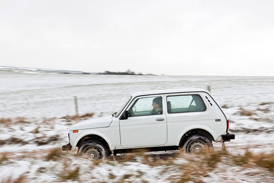 Стану нива. Нива 2121 Top. Топ Гир Нива. Top Gear Lada Niva. Топ Гир Лада Нива.