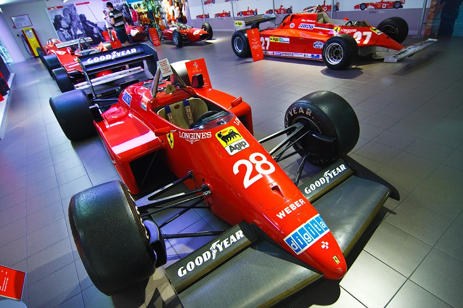 Музей Феррари в Маранелло. Музей Феррари в Маранелло Италия. Maranello Kart. Ferrari Museum.