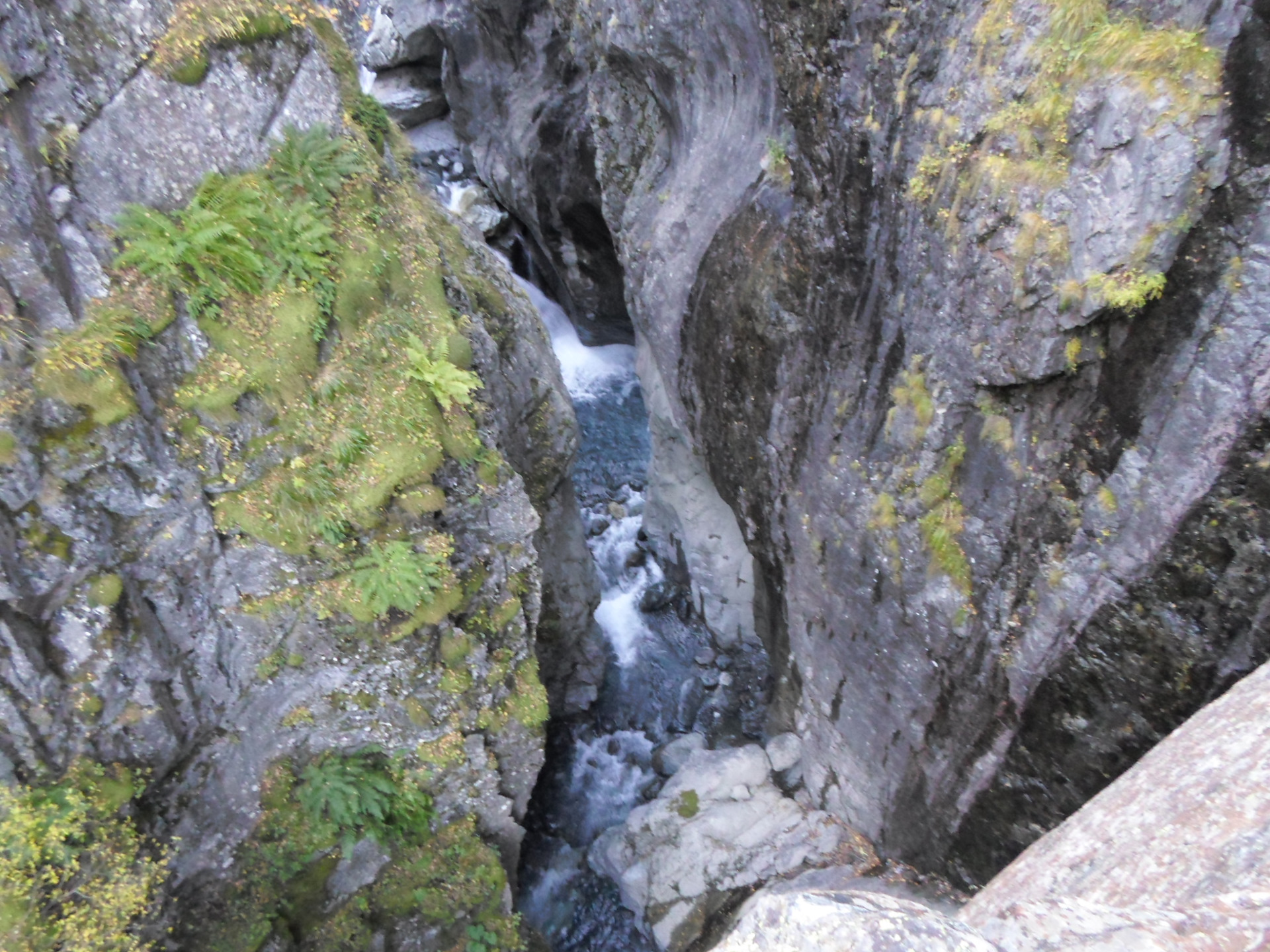 Водопад чертова мельница домбай фото