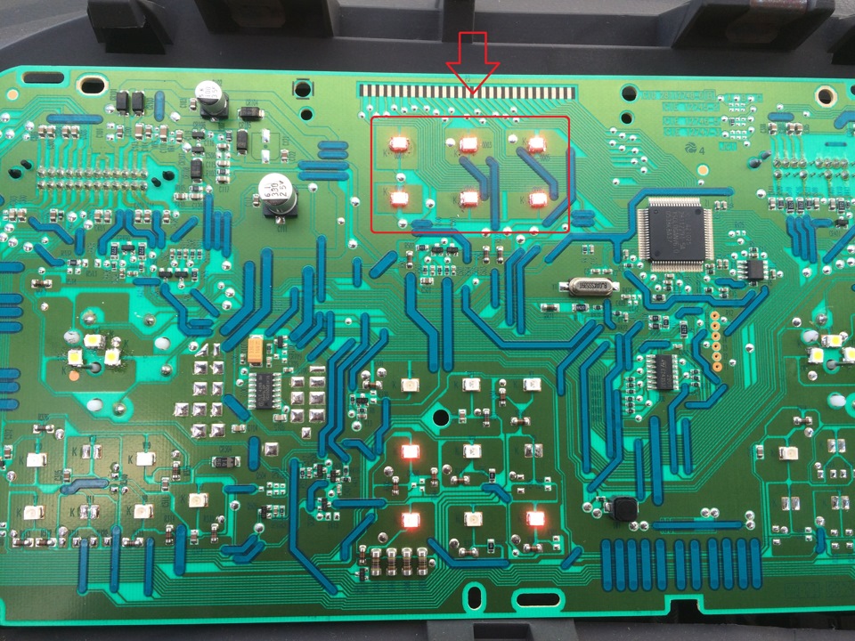 Рено логан не работает подсветка панели приборов