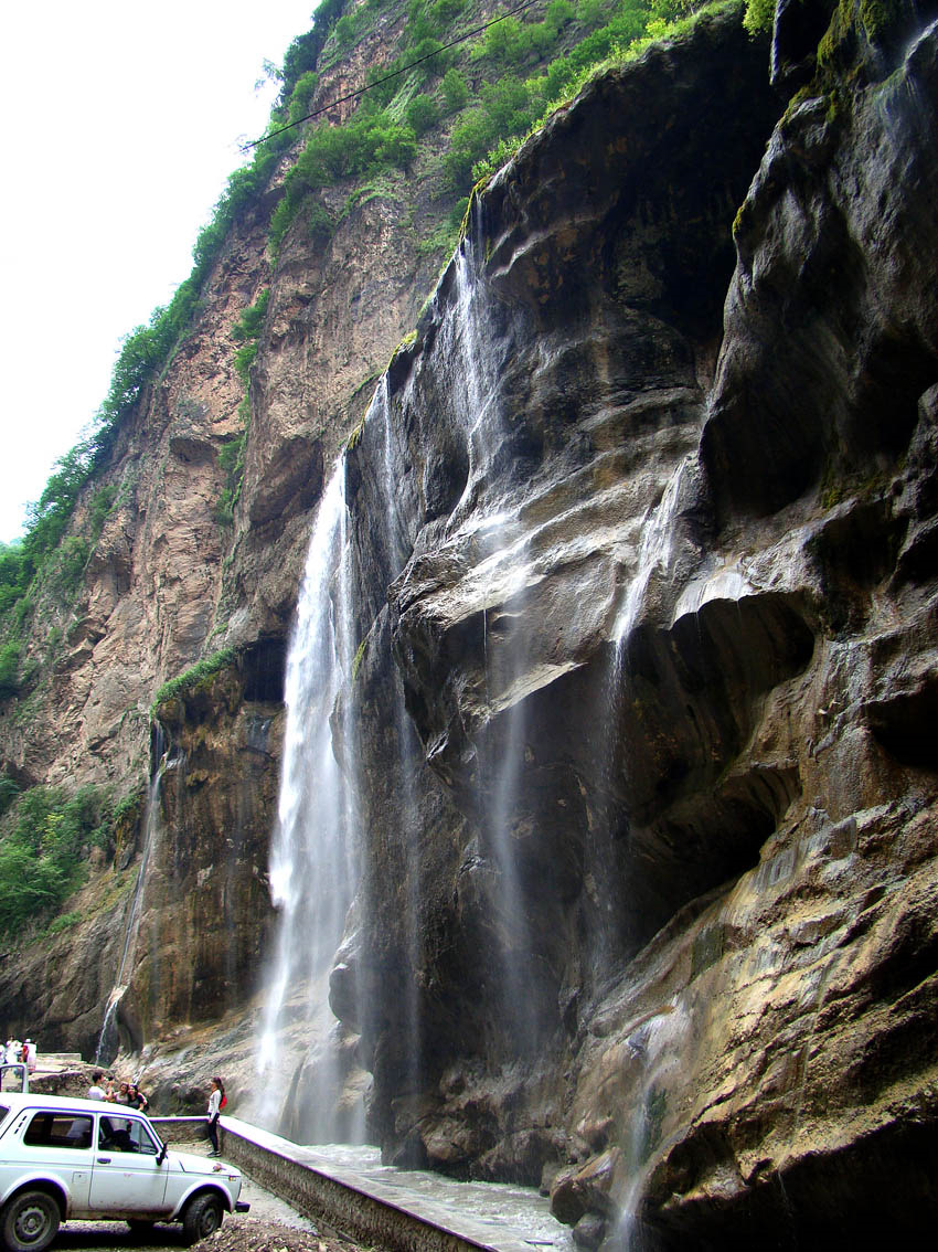 Водопад в нальчике фото