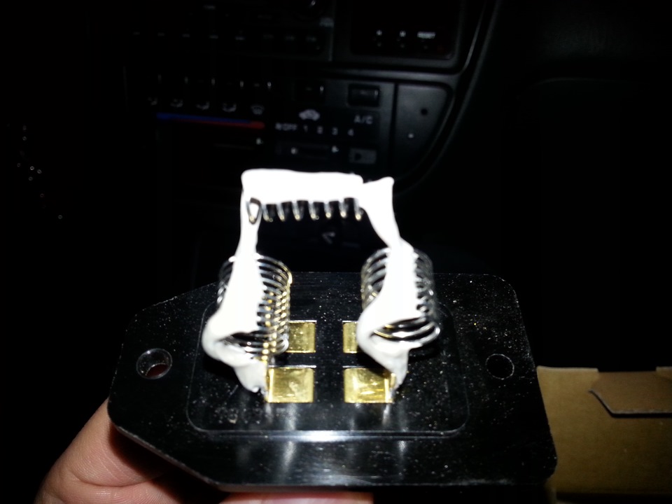 Замена транзистора — Honda Civic Hatchback (6G), 1,5 л., 1999 года ...