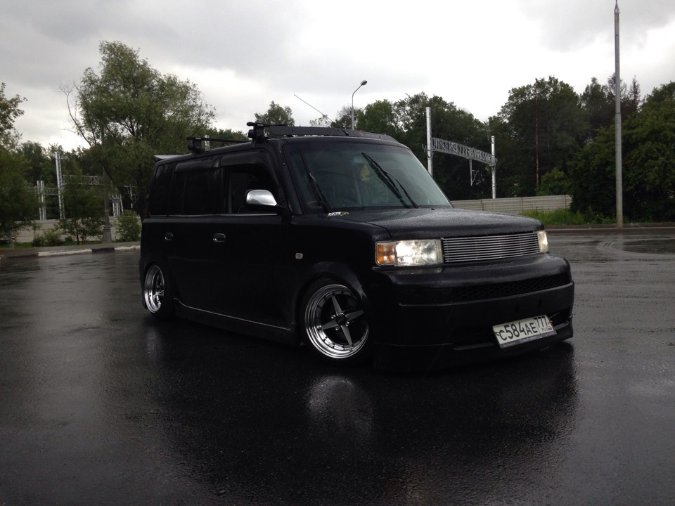 Toyota bb gialla sportivo. Тойота бб 2002. Toyota bb qnc21. Toyota bb ncp30. Toyota bb work meister.