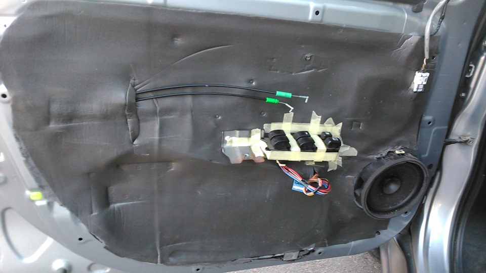 Продолжаем красить пластик салона — Mitsubishi Outlander XL, 2 л, 2010 ...