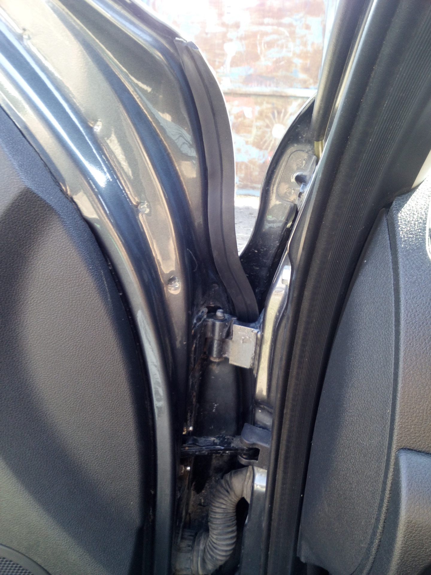 Уплотнитель рги 135 на гранте. Дверной уплотнитель гранта люкс. Уплотнитель двери гранта лифтбек. Рги-135 уплотнитель дверей в гранту. Уплотнитель двери рги 19.