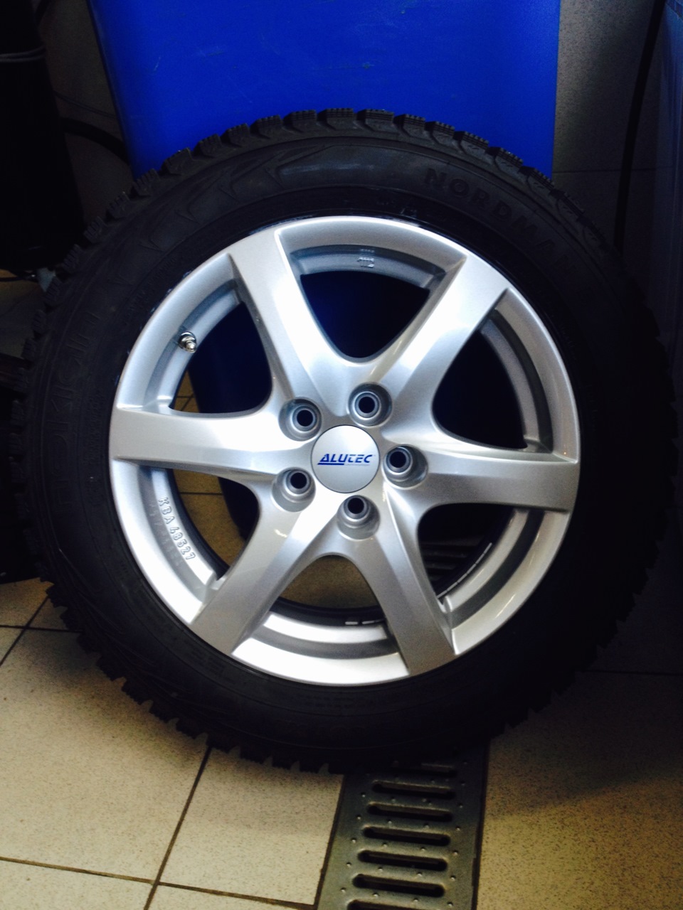 Комплект дисков 15" Alutec Blizzard часть 1 — SEAT Ibiza (6J), 1,6 л ...