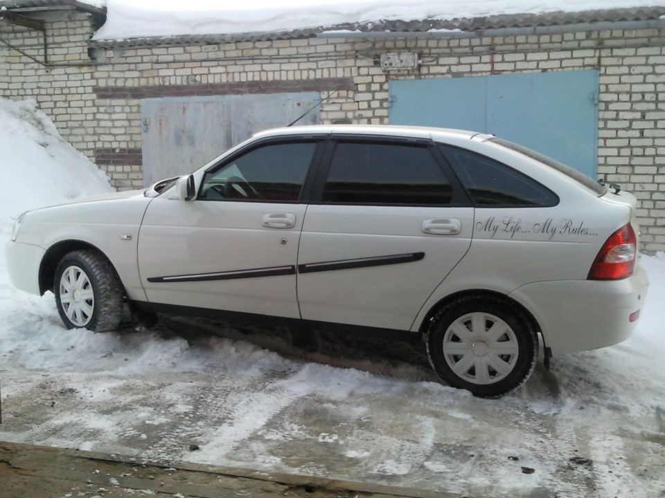 винил — Lada Приора хэтчбек, 1,6 л, 2012 года | тюнинг | DRIVE2