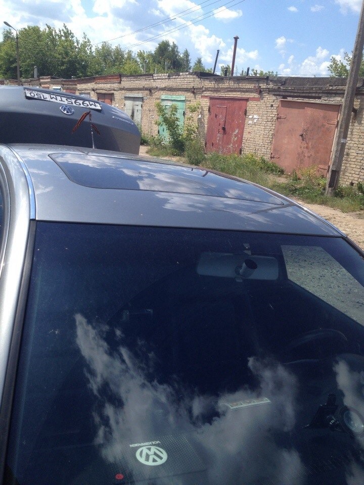 Дополнительные молдинги на крышу — Volkswagen Passat B5, 1,8 л, 2003 ...