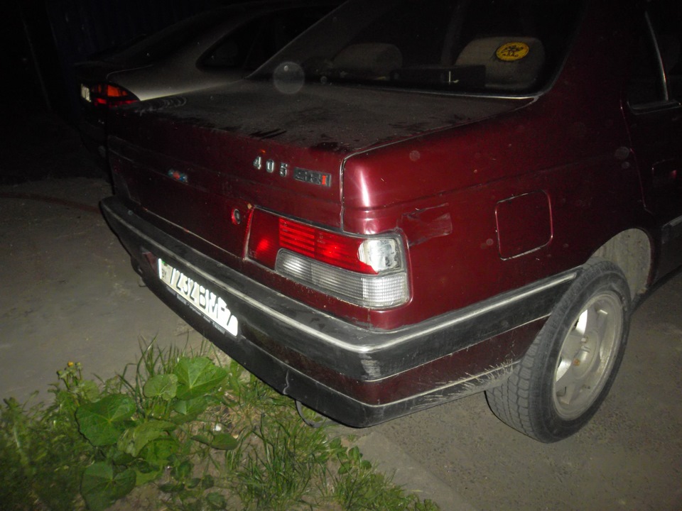 заехал же в свою аскону ))) — Peugeot 405, 1,9 л, 1990 года | ДТП | DRIVE2