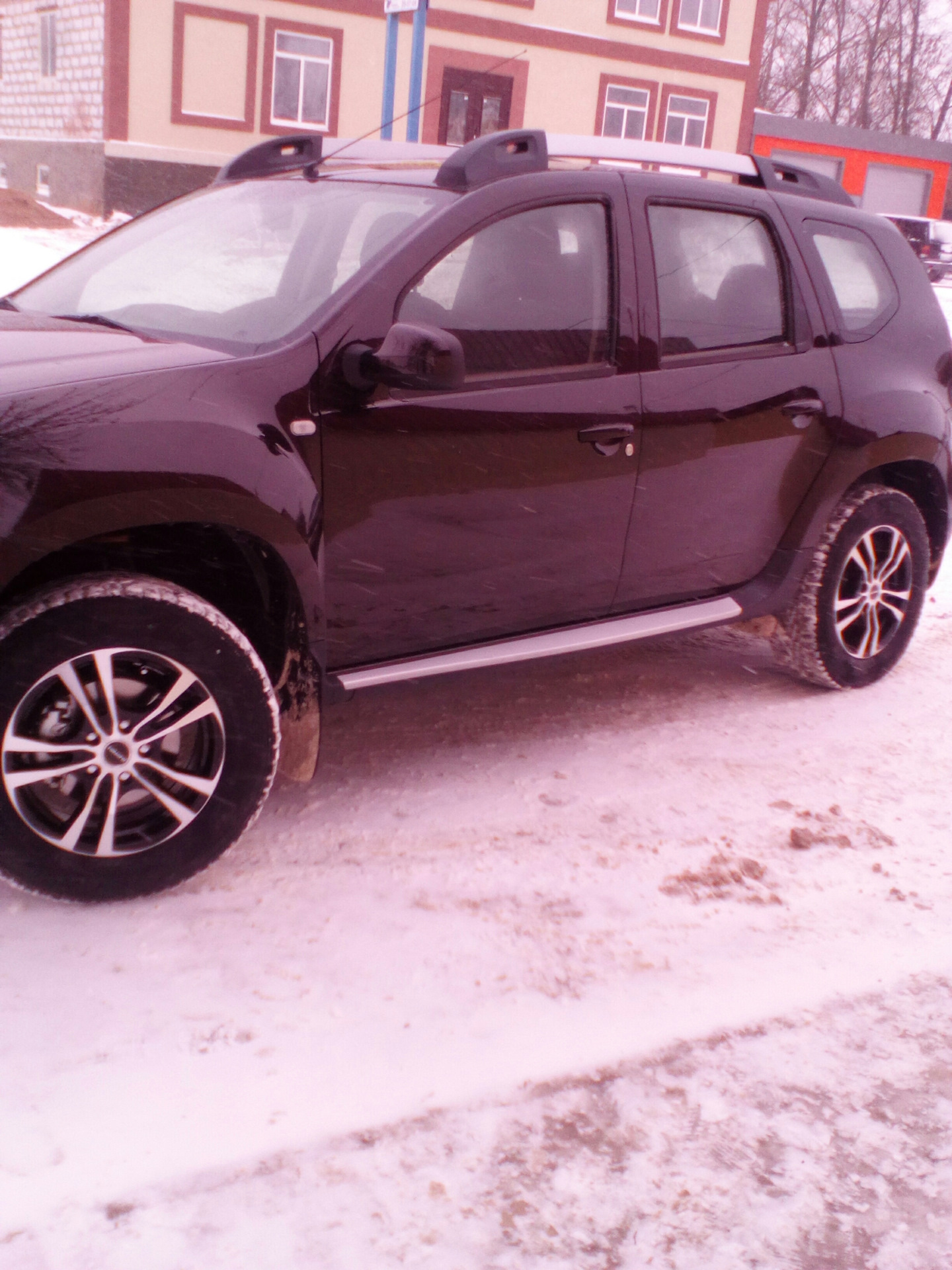 рено дастер 2022 на литье. Renault duster 2 диски. дастер радиус.