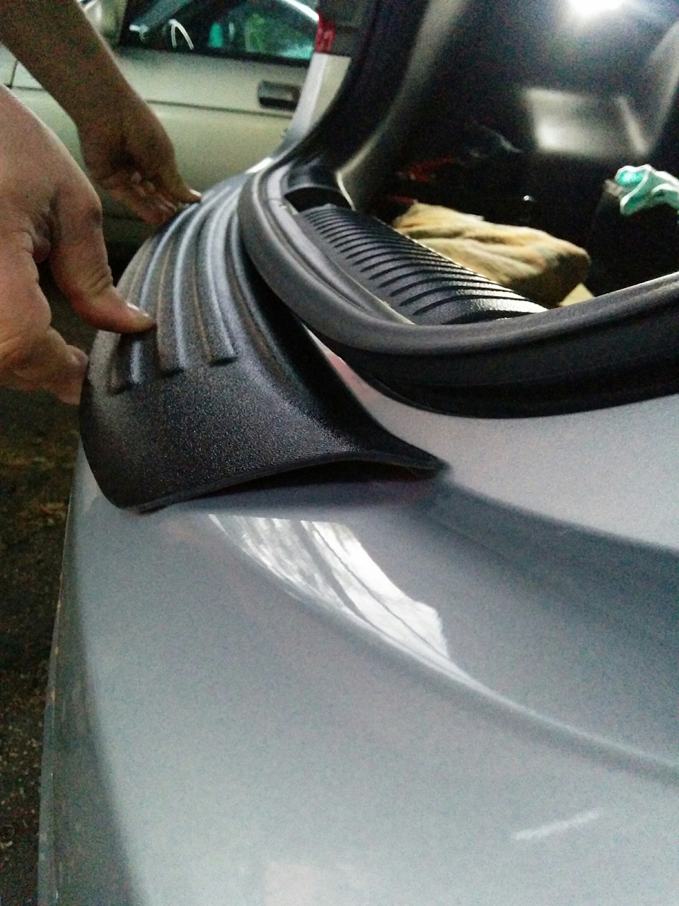 накладка на бампер на РИО 3 рестайл — KIA Rio 5-door (3G)