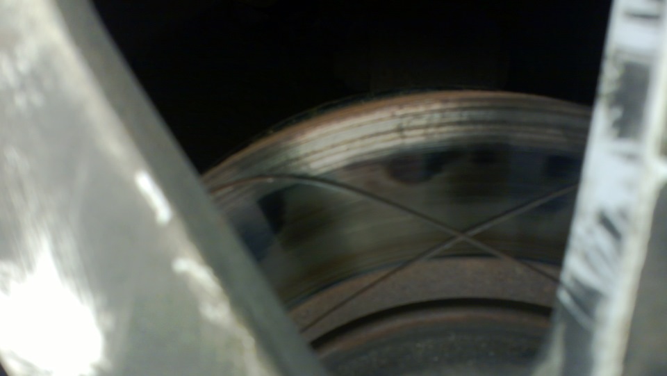 Заклинило тормозной суппорт с пассажирской стороны. — Lada 21083, 1,5 л ...