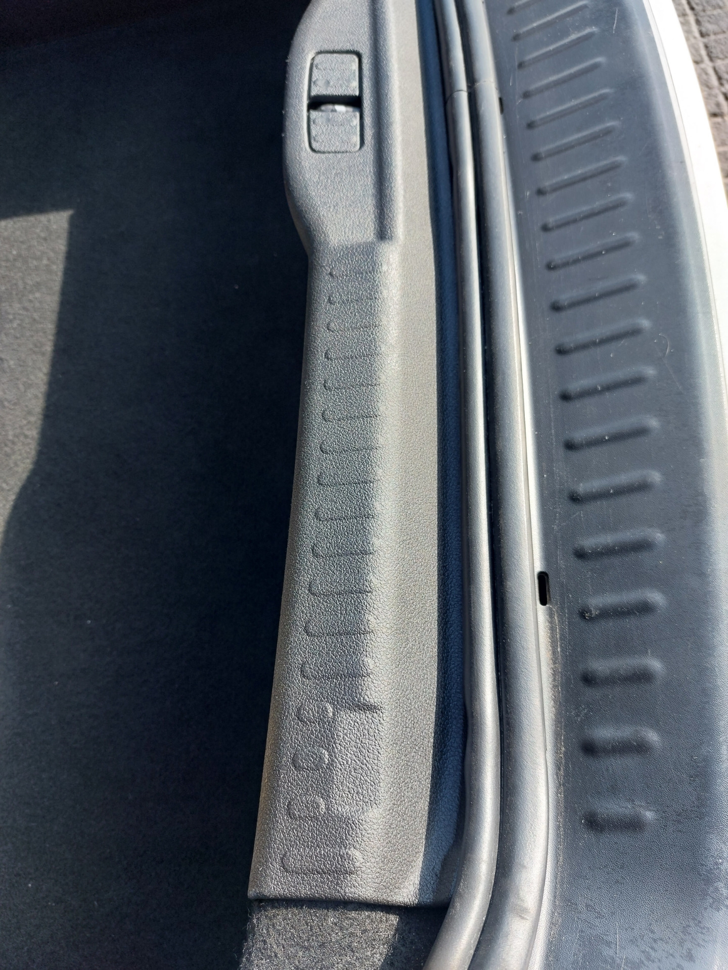 Убираем царапины с пластика — Peugeot RCZ, 1,6 л, 2012 года | своими ...