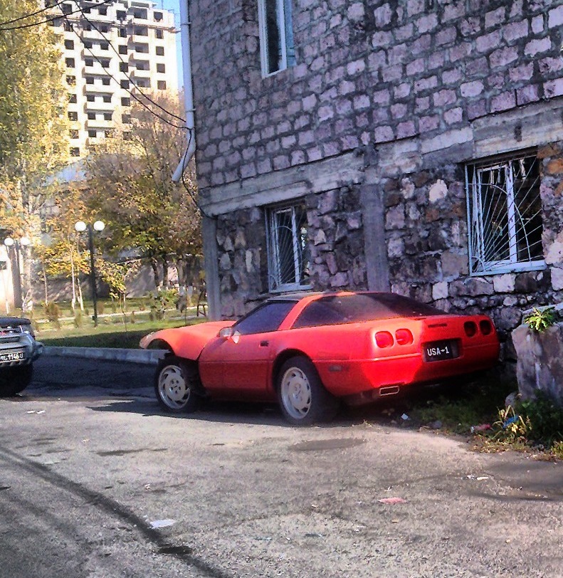 Две элитные красотки из Еревана. — Сообщество «Брошенные Машины» на DRIVE2