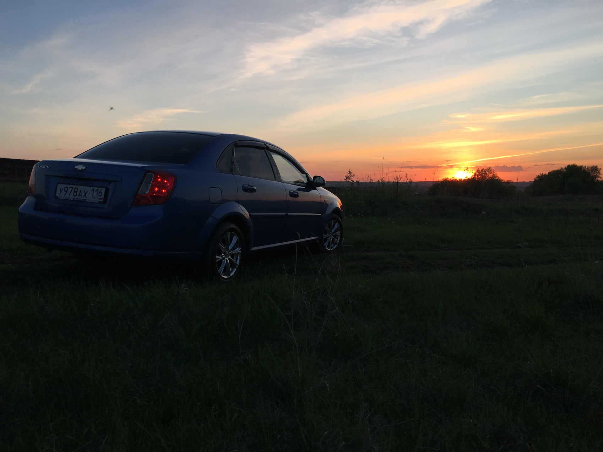 Chevrolet Lacetti 1920x1080