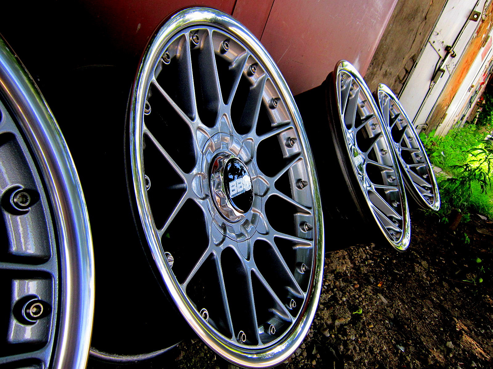 Bbs доска объявлений. Диски BBS rs2. BBS RS 2 rs700. BBS rs2 r17. BBS rs2 BMW.