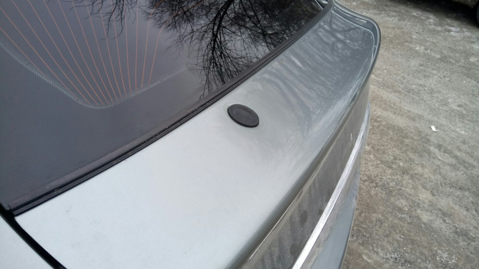 #24. Долой задний дворник или облегчаем крышку багажника — Lada Приора ...