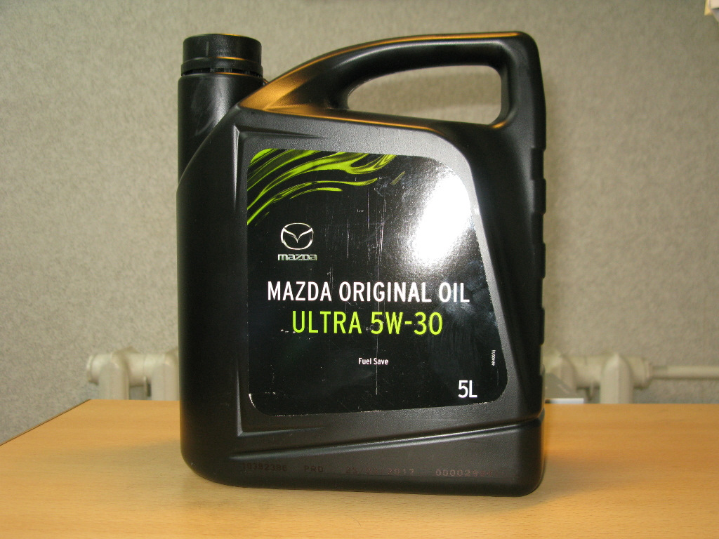 Масло ультра оригинал. Mazda Original Oil Ultra 5w-30. Mazda 5w30 Original Ultra. Масло Мазда черная канистра 5 в 30. Оригинальная канистра Мазда 5w30.