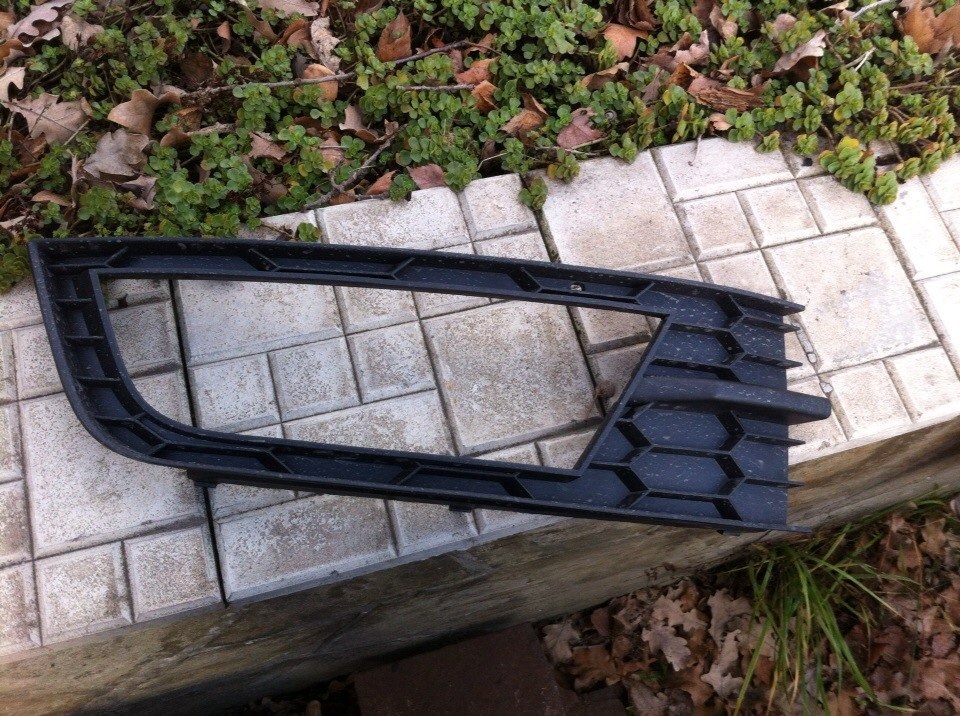 вот её надо снять, снимается очень легко — Skoda Octavia A7 Mk3