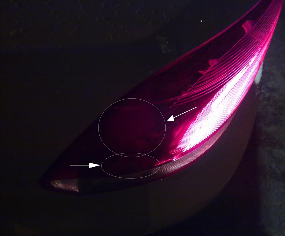 Потеют задние фонари — Volkswagen Polo Sedan, 1,6 л, 2011 года ...