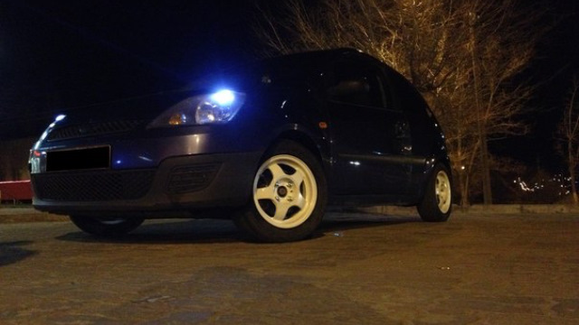 Вибрация при нажатии на педаль акселератора — Ford Fiesta (Mk V), 1,3 л ...