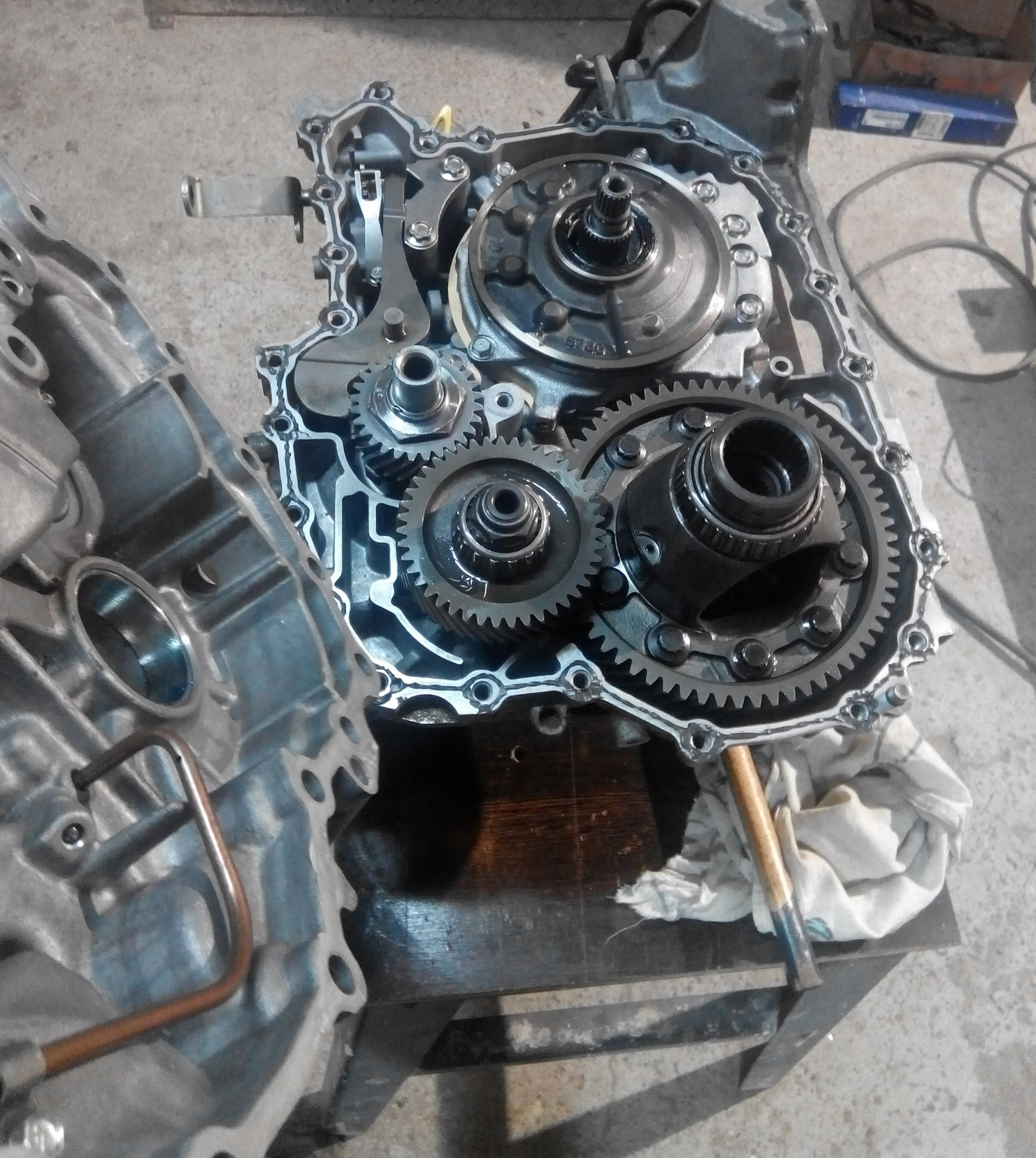 Сборка вариатора 5bm. Сборка вариатора. Акпп центр москва. Сборка вариатора. Лидер альфа вариатор коробка.