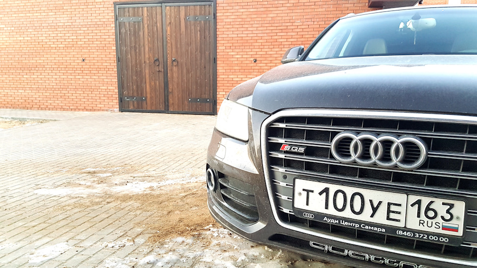 Наши — Audi Q5 (1G)