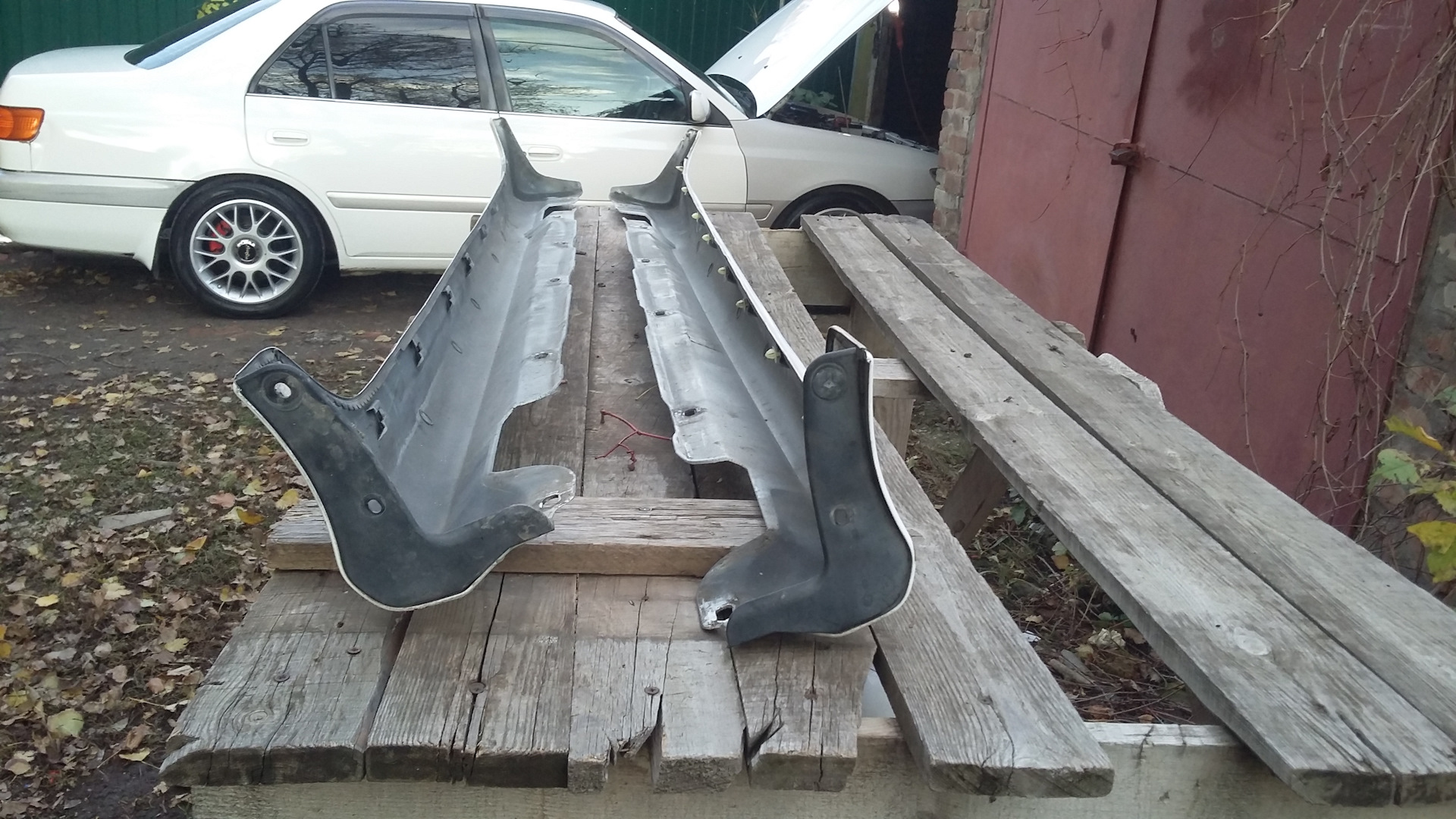 Пороги тойота калдина 210. Тойота корона премио порог изнутри. Тойота корона премио пороги. Пороги корона премио. Тойота корона ат211 порог.