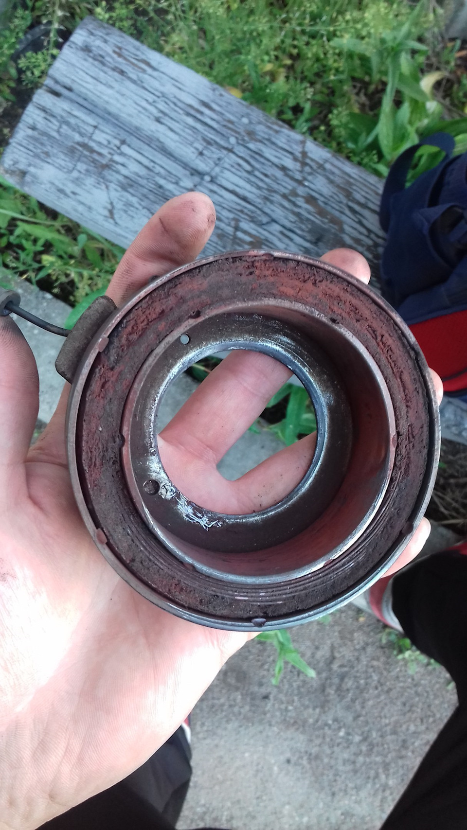 Зашумел подшипник кондея — Nissan Maxima QX (A32), 2 л, 1995 года ...