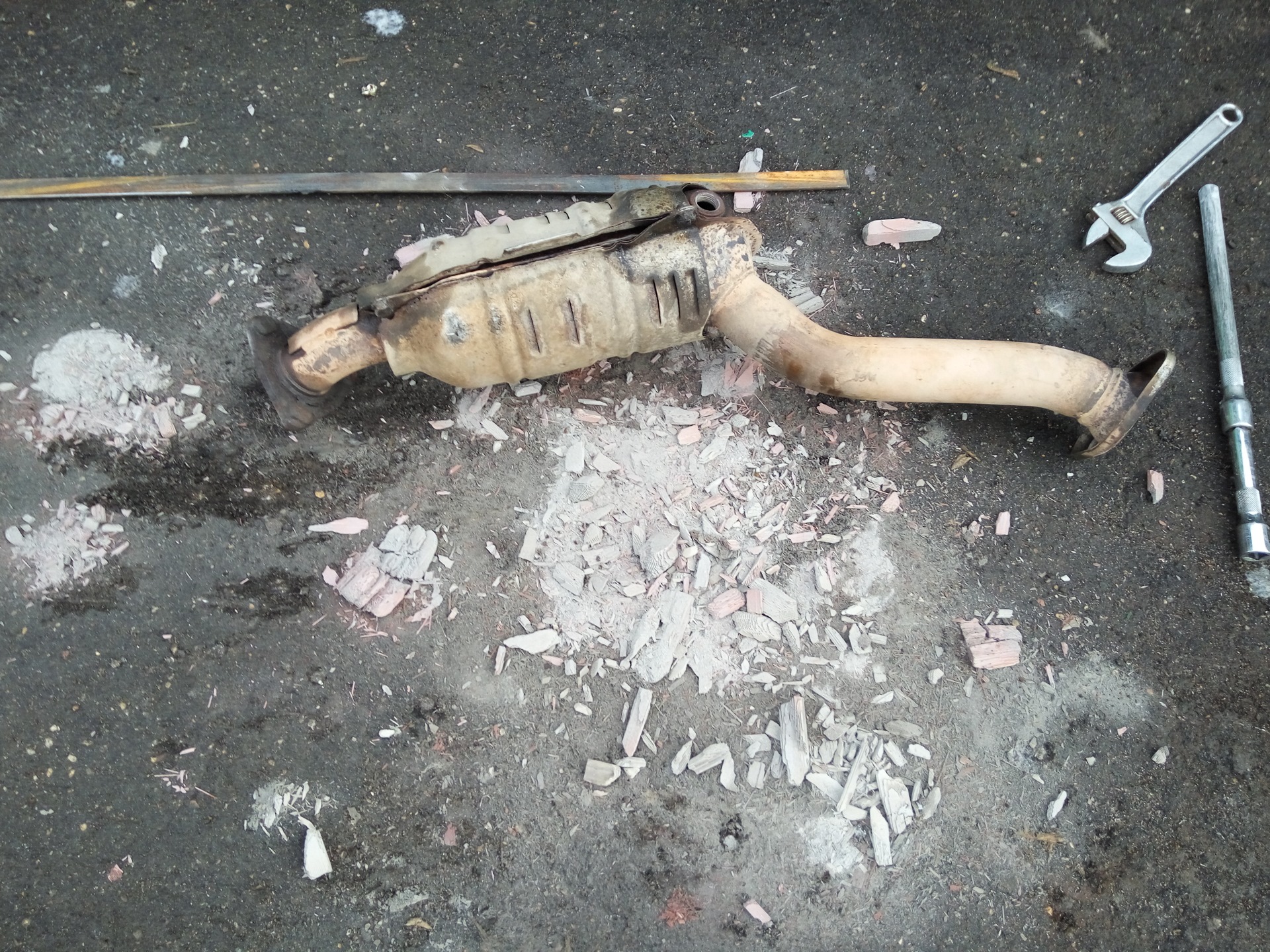 Слышу звон, да не знаю, где он… — Honda Mobilio Spike, 1,5 л, 2002 года ...