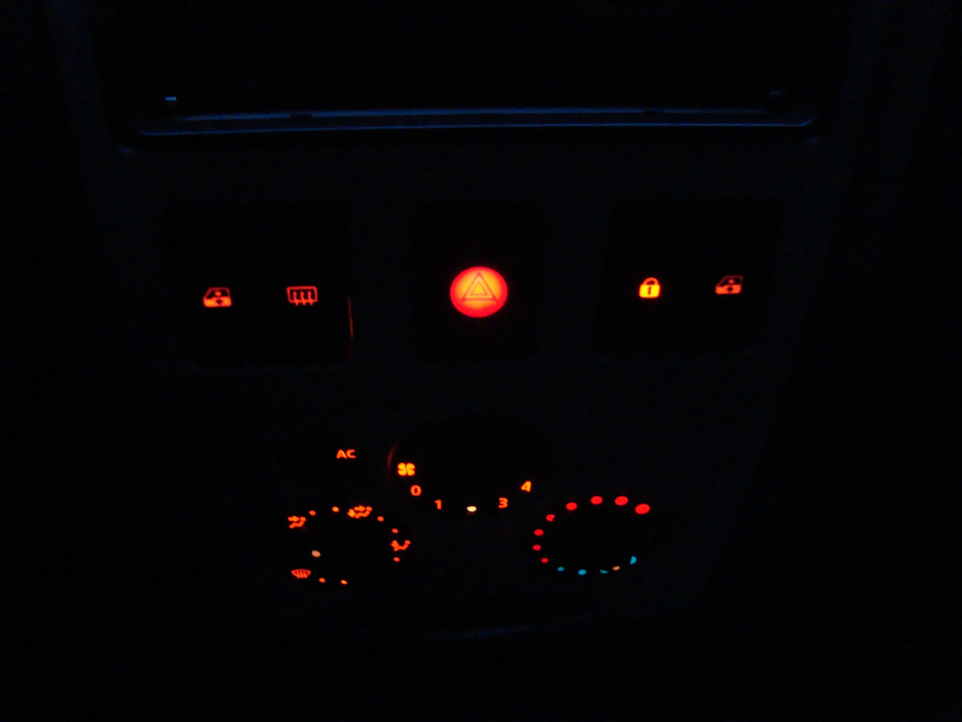 Подсветка кнопок рено логан