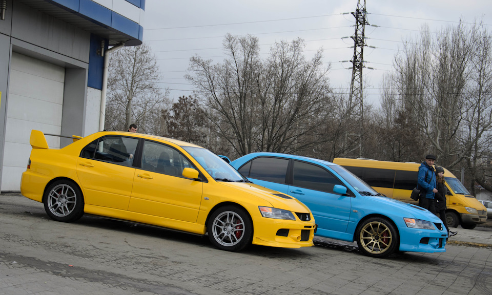 Mitsubishi Lancer Evolution 9 Р¶РµР»С‚С‹Р№