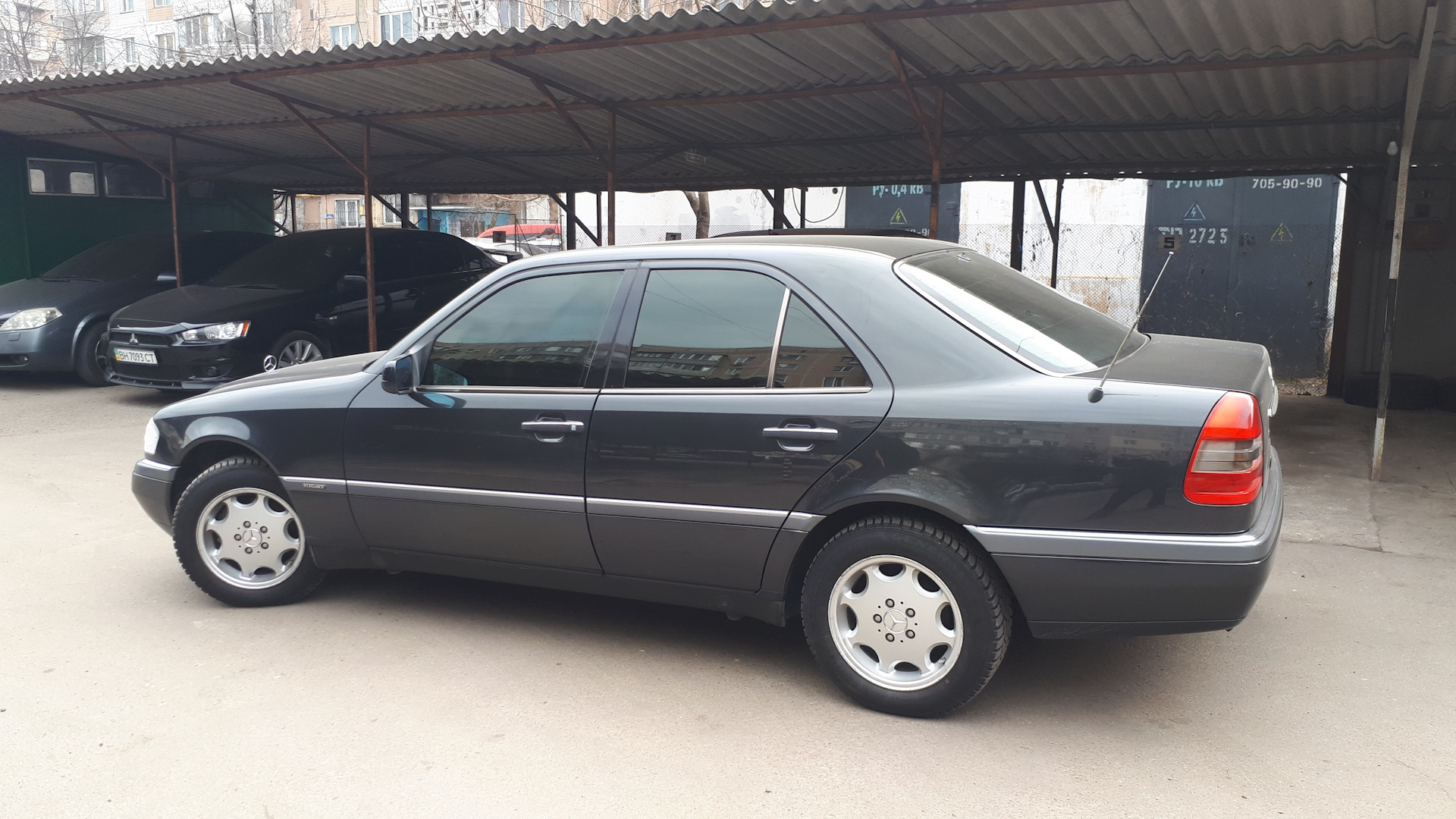 Mercedes-Benz C-class (W202) 2.2 бензиновый 1995 | Птица ещё та на DRIVE2