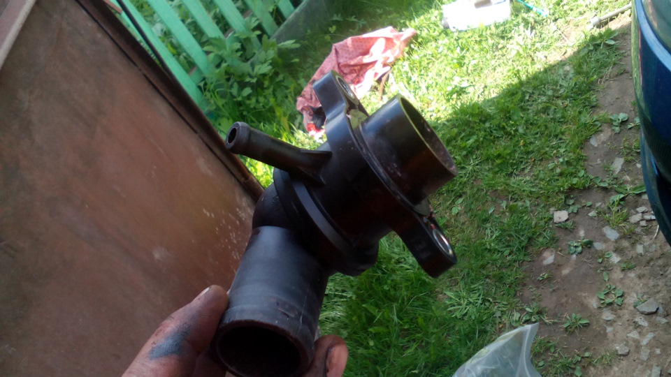 Замена термостата с пластмасового на алюминиевый . — DRIVE2