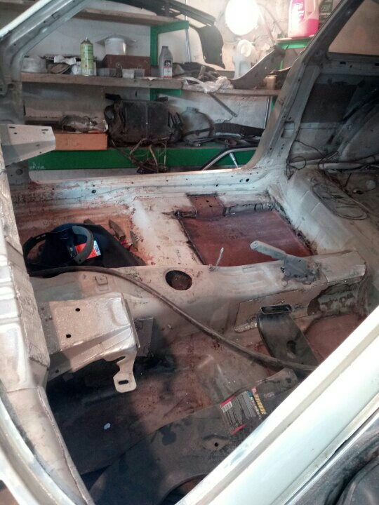 Фото в бортжурнале BMW 3 series Coupe (E30)