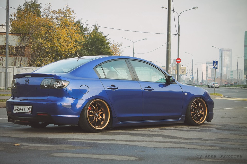 Mazda 3 BL stance