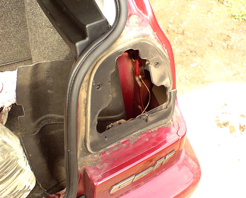 устранение протечки — Volkswagen Golf Mk3, 1,8 л, 1997 года | поломка ...