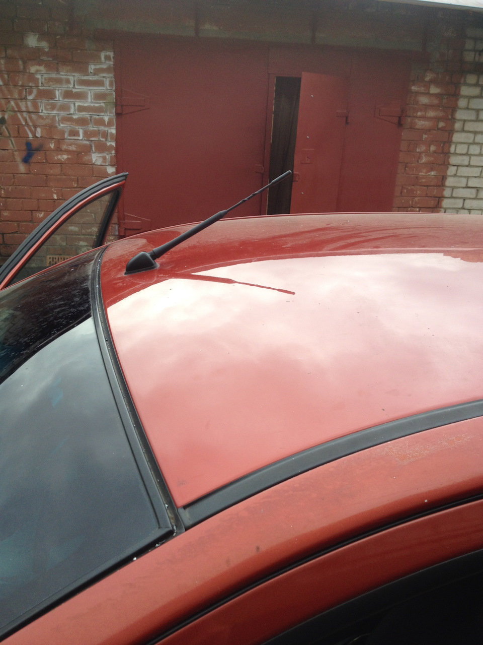 Замена антенны — Hyundai Getz, 1,4 л, 2008 года | аксессуары | DRIVE2