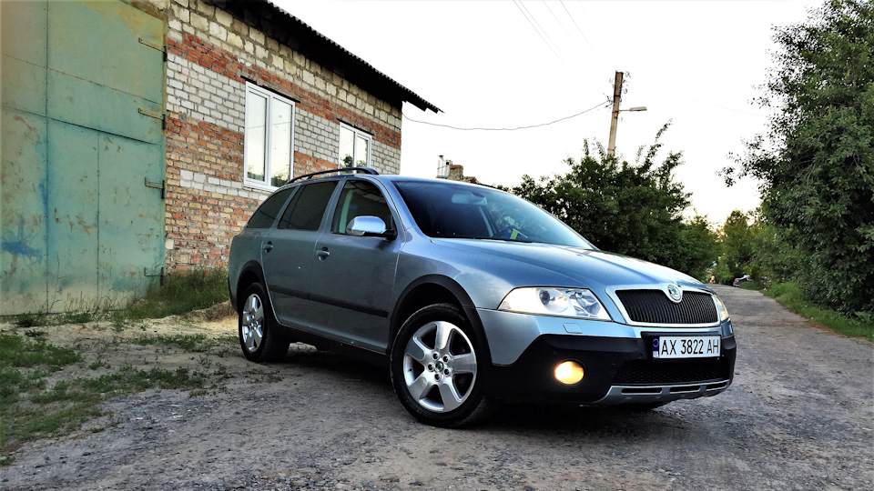 Skoda Octavia Scout 2.0 TDI BKD